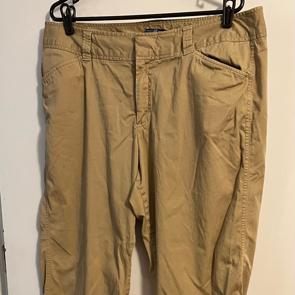 Gap khaki curvy pants